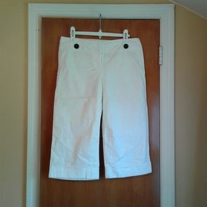 The Limited Cassidy Capri pants. Size 6